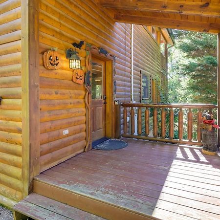 Secluded And Wooded Wears Valley Cabin With Fire Pit! Sevierville Dış mekan fotoğraf