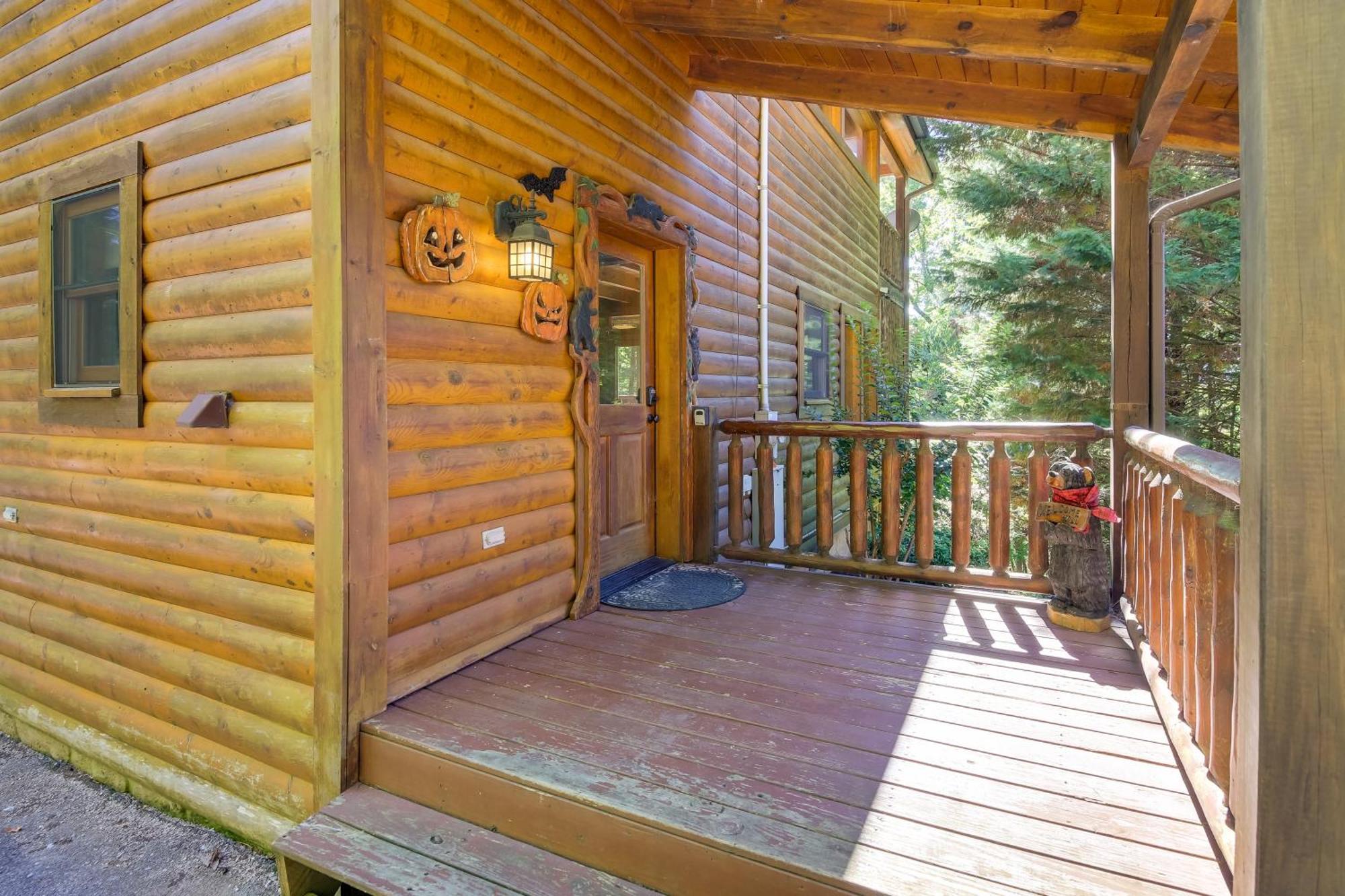 Secluded And Wooded Wears Valley Cabin With Fire Pit! Sevierville Dış mekan fotoğraf