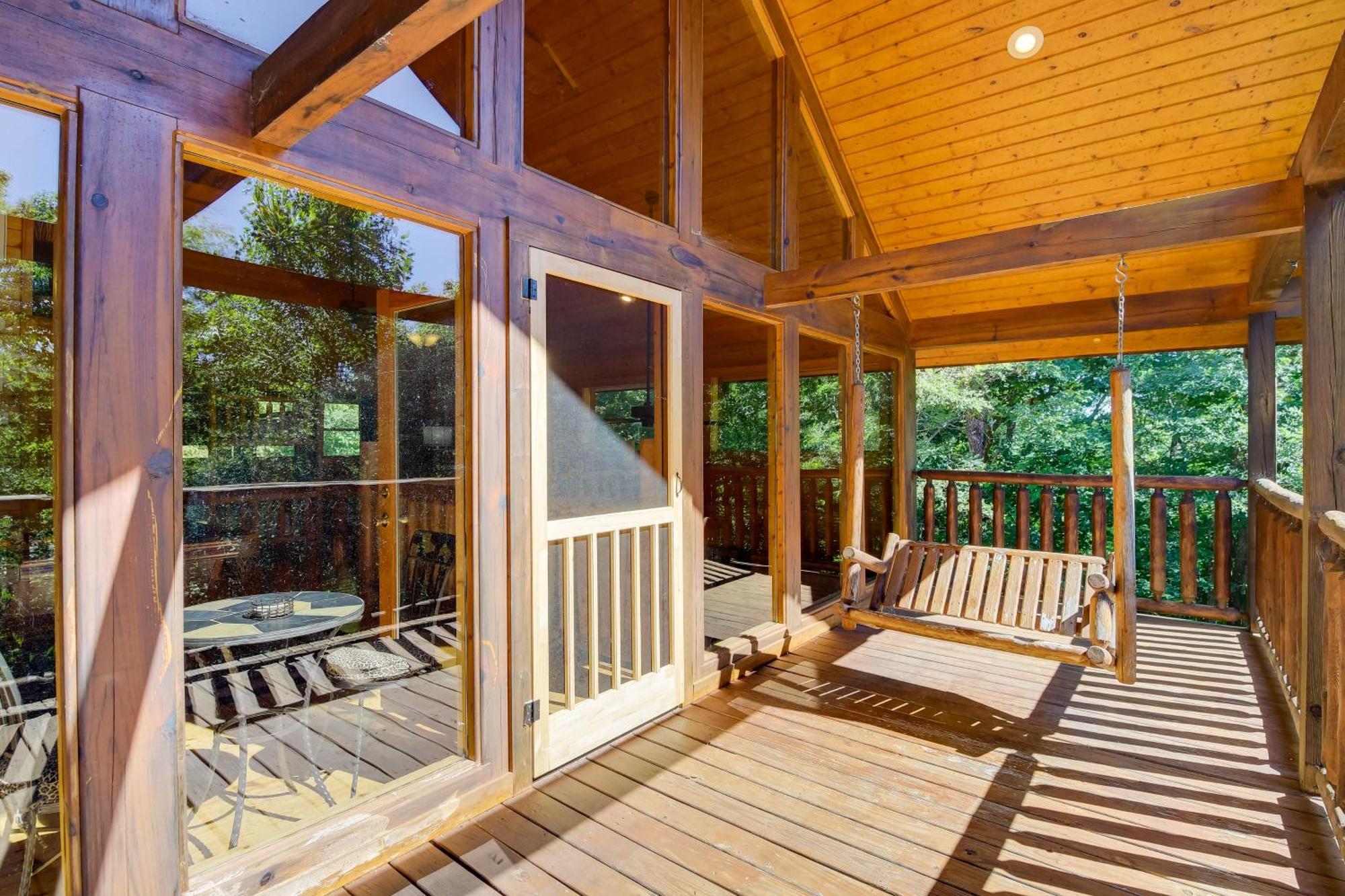 Secluded And Wooded Wears Valley Cabin With Fire Pit! Sevierville Dış mekan fotoğraf