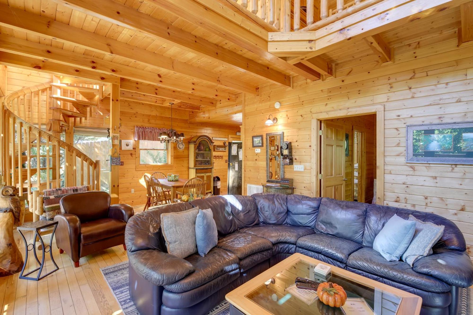 Secluded And Wooded Wears Valley Cabin With Fire Pit! Sevierville Dış mekan fotoğraf