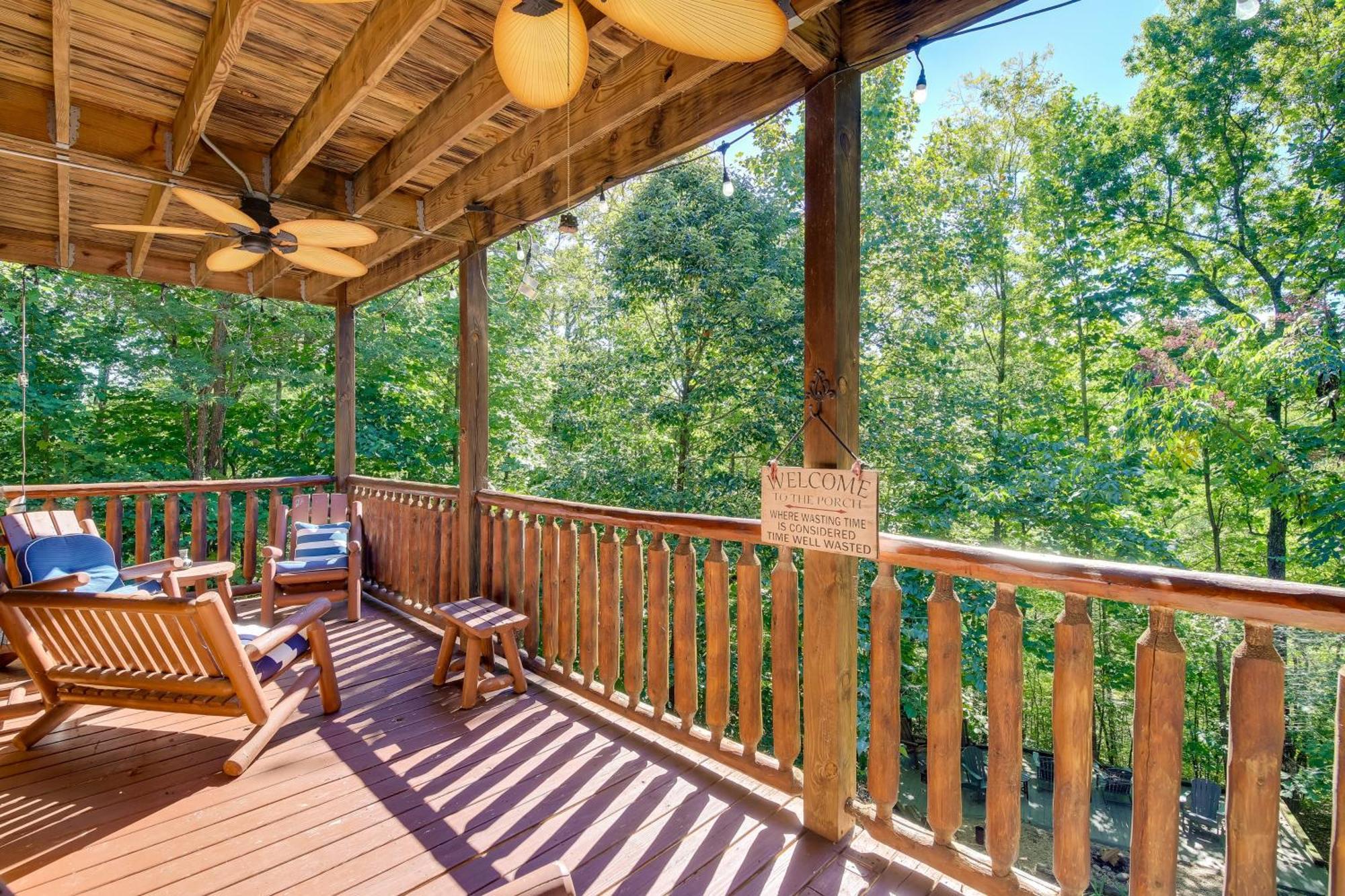 Secluded And Wooded Wears Valley Cabin With Fire Pit! Sevierville Dış mekan fotoğraf